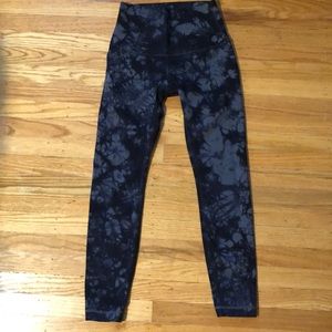 lululemon high waisted shibori yoga pant